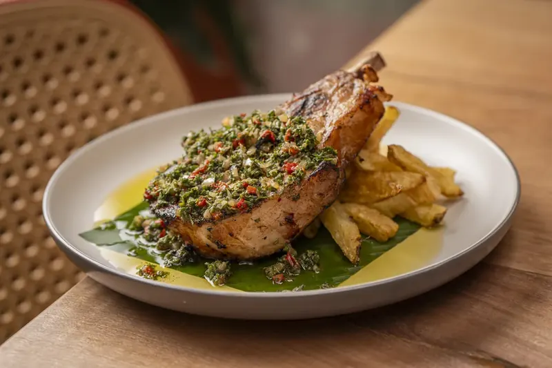 Chuletón Toma Hawk a la parrilla